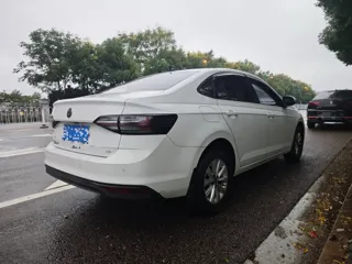 Volkswagen Lavida 2024 купить из Китая, цена 1 725 000 ₽ — Suifenhe Auto