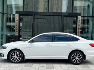 Volkswagen Lavida 2018 купить из Китая, цена 1 273 000 ₽ — Suifenhe Auto