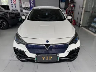 Venucia D60EV 2023 купить из Китая, цена 1 261 000 ₽ — Suifenhe Auto