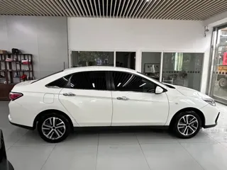 Venucia D60EV 2023 купить из Китая, цена 1 261 000 ₽ — Suifenhe Auto