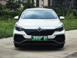 Venucia D60EV 2022 купить из Китая, цена 922 000 ₽ — Suifenhe Auto