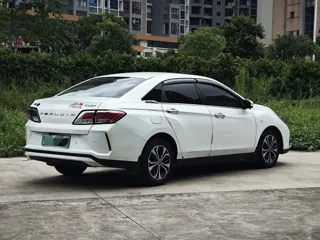 Venucia D60EV 2022 купить из Китая, цена 922 000 ₽ — Suifenhe Auto