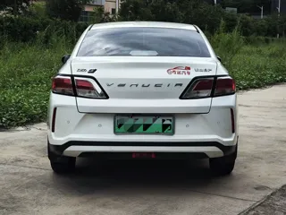 Venucia D60EV 2022 купить из Китая, цена 922 000 ₽ — Suifenhe Auto