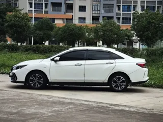 Venucia D60EV 2022 купить из Китая, цена 922 000 ₽ — Suifenhe Auto