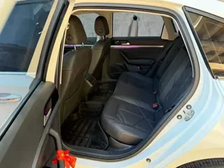 Volkswagen Lavida 2024 купить из Китая, цена 2 543 000 ₽ — Suifenhe Auto