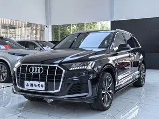 Audi Q7 2024