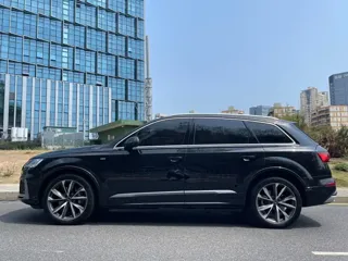 Audi Q7 2024 купить из Китая, цена 10 413 000 ₽ — Suifenhe Auto