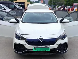 Venucia D60EV 2021 купить из Китая, цена 1 007 000 ₽ — Suifenhe Auto