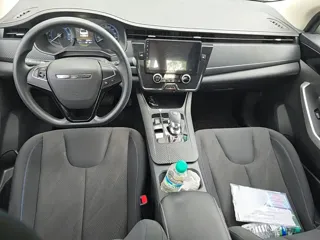 Venucia D60EV 2024 купить из Китая, цена 1 298 000 ₽ — Suifenhe Auto