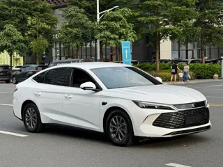 BYD Qin 2025 купить из Китая, цена 2 543 000 ₽ — Suifenhe Auto