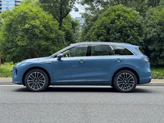 Shangjie H5 2025 купить из Китая, цена 4 440 000 ₽ — Suifenhe Auto
