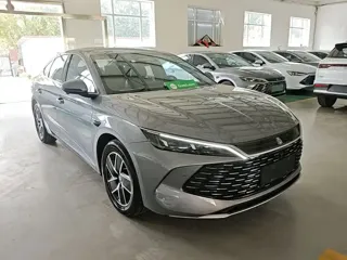 BYD Qin 2025 купить из Китая, цена 3 062 000 ₽ — Suifenhe Auto