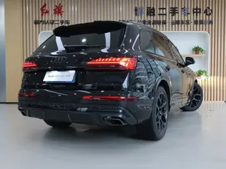 Audi Q7 2024 купить из Китая, цена 8 063 000 ₽ — Suifenhe Auto