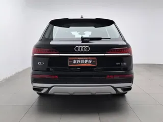 Audi Q7 2024 купить из Китая, цена 10 145 000 ₽ — Suifenhe Auto