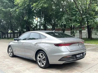 Hyundai Lafesta 2019 купить из Китая, цена 1 228 000 ₽ — Suifenhe Auto