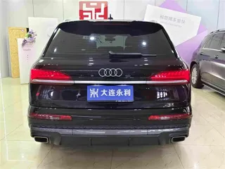 Audi Q7 2025 купить из Китая, цена 10 704 000 ₽ — Suifenhe Auto