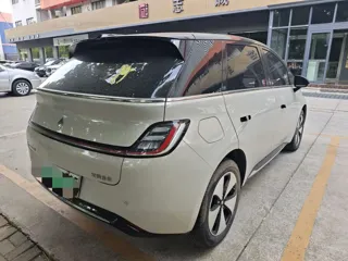 Baojun Cloud 2024 купить из Китая, цена 1 510 000 ₽ — Suifenhe Auto