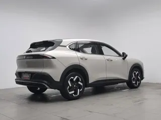 Baojun Yunhai 2025 купить из Китая, цена 2 761 000 ₽ — Suifenhe Auto