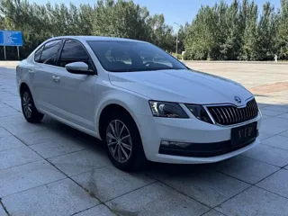 Skoda Octavia 2022 купить из Китая, цена 1 475 000 ₽ — Suifenhe Auto