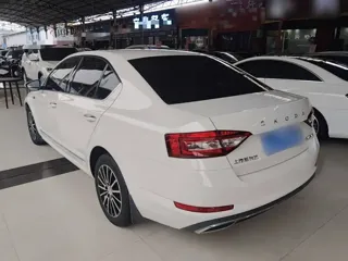 Skoda Octavia 2020 купить из Китая, цена 1 372 000 ₽ — Suifenhe Auto