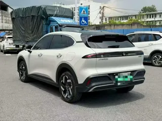 Baojun Yunhai 2025 купить из Китая, цена 2 832 000 ₽ — Suifenhe Auto