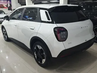 Aion UT 2026 купить из Китая, цена 1 728 000 ₽ — Suifenhe Auto