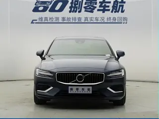 Volvo S60 2025 купить из Китая, цена 4 141 000 ₽ — Suifenhe Auto