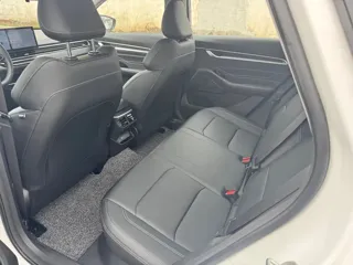 Geely Emgrand 2022 купить из Китая, цена 994 000 ₽ — Suifenhe Auto