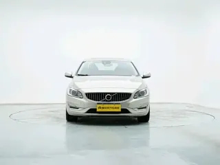 Volvo S60 2018 купить из Китая, цена 1 410 000 ₽ — Suifenhe Auto