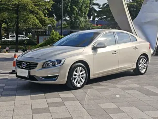 Volvo S60 2018 купить из Китая, цена 1 306 000 ₽ — Suifenhe Auto