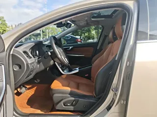 Volvo S60 2018 купить из Китая, цена 1 306 000 ₽ — Suifenhe Auto