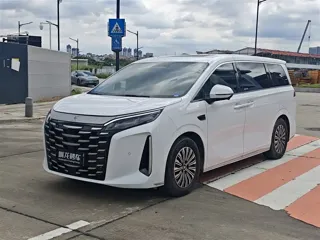 BYD Xia 2025 купить из Китая, цена 4 992 000 ₽ — Suifenhe Auto