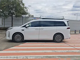 BYD Xia 2025 купить из Китая, цена 4 992 000 ₽ — Suifenhe Auto