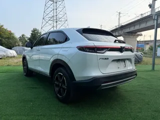 Honda Vezel 2023 купить из Китая, цена 2 005 000 ₽ — Suifenhe Auto
