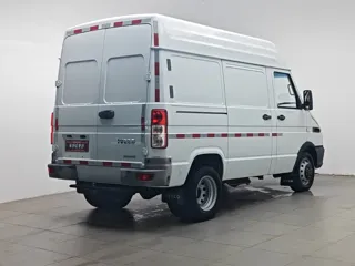 Iveco Daily 2020 купить из Китая, цена 2 337 000 ₽ — Suifenhe Auto