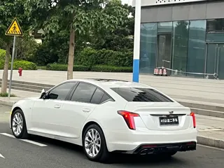 Cadillac CT5 2024 купить из Китая, цена 4 230 000 ₽ — Suifenhe Auto