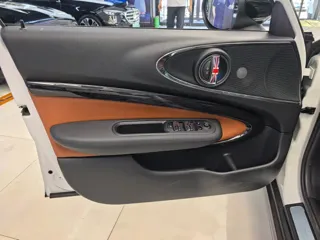 MINI CLUBMAN 2024 купить из Китая, цена 4 225 000 ₽ — Suifenhe Auto