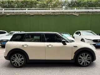 MINI CLUBMAN 2021 купить из Китая, цена 2 176 000 ₽ — Suifenhe Auto