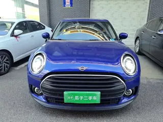 MINI CLUBMAN 2020 купить из Китая, цена 2 026 000 ₽ — Suifenhe Auto