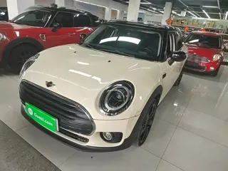 MINI CLUBMAN 2021 купить из Китая, цена 2 150 000 ₽ — Suifenhe Auto