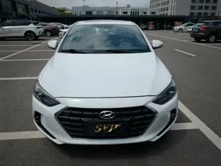 Hyundai Elantra 2020 купить из Китая, цена 1 236 000 ₽ — Suifenhe Auto