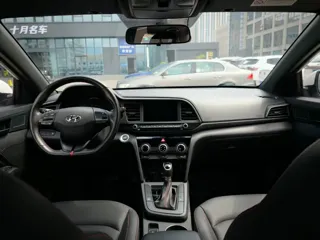 Hyundai Elantra 2020 купить из Китая, цена 1 236 000 ₽ — Suifenhe Auto