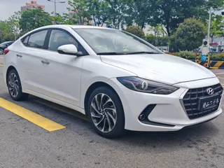Hyundai Elantra 2019 купить из Китая, цена 1 158 000 ₽ — Suifenhe Auto