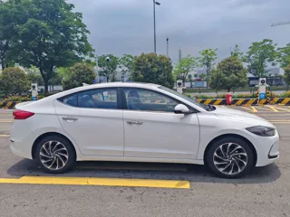 Hyundai Elantra 2019 купить из Китая, цена 1 158 000 ₽ — Suifenhe Auto