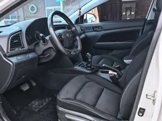 Hyundai Elantra 2019 купить из Китая, цена 1 259 000 ₽ — Suifenhe Auto