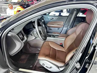 Volvo S60 2024 купить из Китая, цена 3 945 000 ₽ — Suifenhe Auto