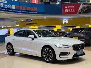 Volvo S60 2024 купить из Китая, цена 4 317 000 ₽ — Suifenhe Auto