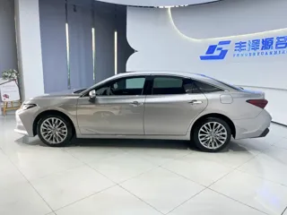 Toyota Avalon 2025 купить из Китая, цена 4 203 000 ₽ — Suifenhe Auto