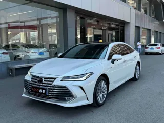 Toyota Avalon 2025 купить из Китая, цена 4 332 000 ₽ — Suifenhe Auto