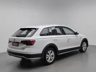Volkswagen C-TREK 2019 купить из Китая, цена 1 377 000 ₽ — Suifenhe Auto